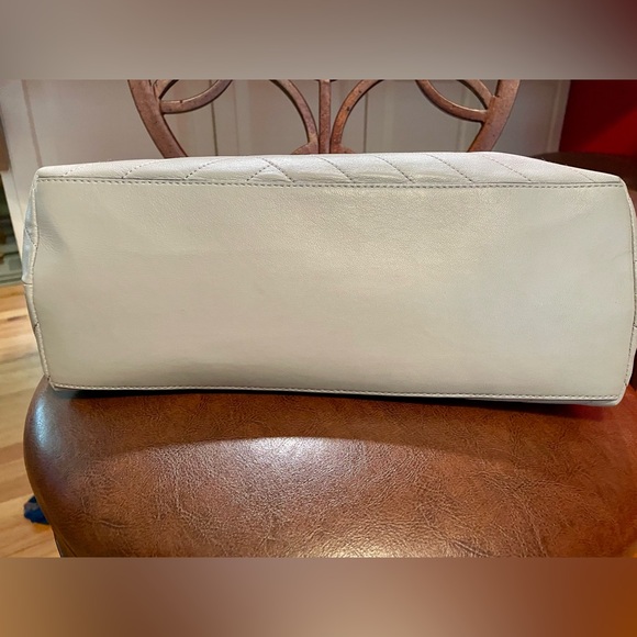 Tory Burch Alexa Quilted Slouchy Leather Tote - Picture 5 of 6